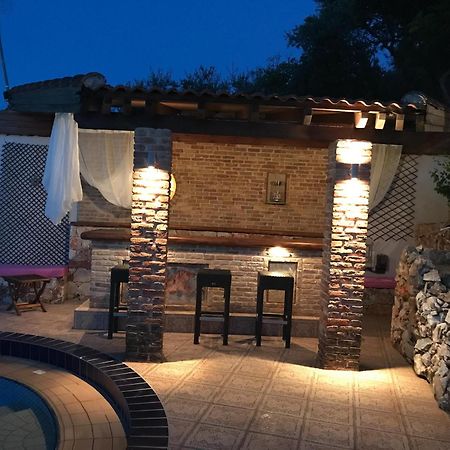 Zen Serenity Retreat With Great Outdoors, Pool & Parking Aptera Exteriör bild